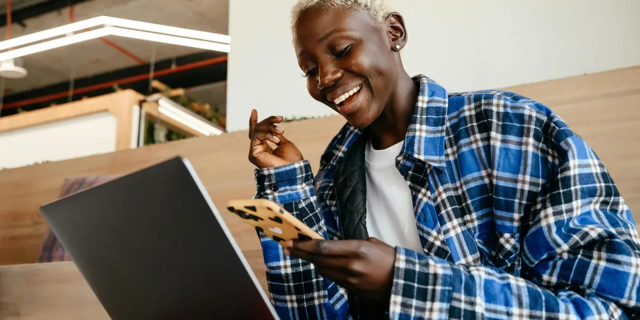 girl engaging in virtual showroom